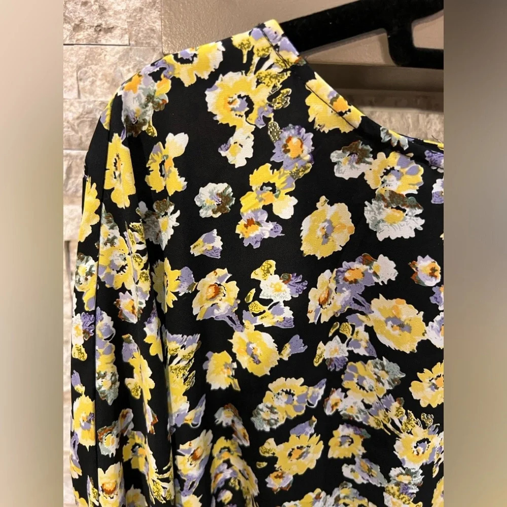 Anthropologie Azelhazel size Medium floral long sleeve top - Picture 2 of 8